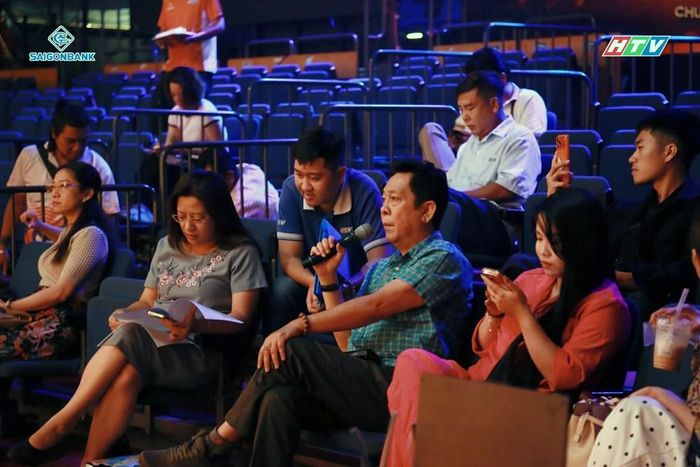 Ban tổ chức tổng duyệt cho đêm Chung kết 1