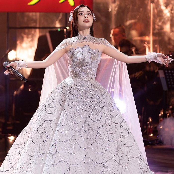 Hành trình đáng nhớ của Phương Mỹ Chi tại "Sing! Asisa". Ảnh: NVCC