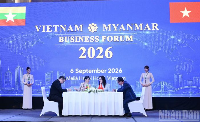 Trong khuôn khổ Diễn đàn, cộng đồng doanh nghiệp hai nước đã ký kết, trao đổi các bản ghi nhớ hợp tác trong nhiều lĩnh vực.