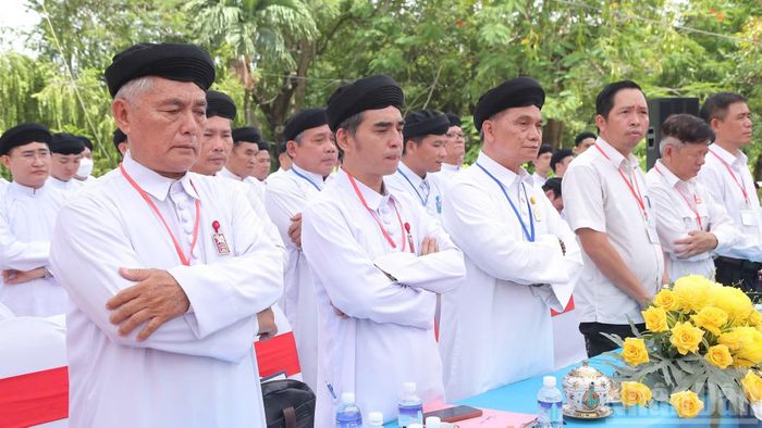 Lễ truy điệu và cầu siêu là dịp để đồng đạo Cao Đài tại Thành phố Hồ Chí Minh bày tỏ lòng biết ơn sâu sắc đối với các Anh hùng liệt sĩ, đồng thời cầu nguyện cho các anh linh được siêu thăng, an nhiên nơi cõi vĩnh hằng.