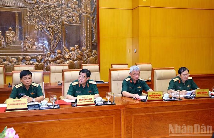 Các đại biểu dự hội nghị.