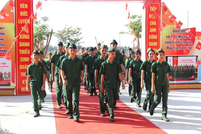  Học sinh Trường Thiếu sinh quân miền Trung (phường Quảng Phú, TP Đà Nẵng) trong ngày khai giảng 