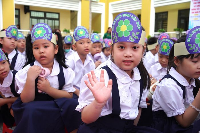  Các em học sinh Trường Tiểu học Tăng Nhơn Phú (phường Tăng Nhơn Phú, TPHCM) trong ngày khánh thành trường mới và khai giảng năm học 2026-2027 