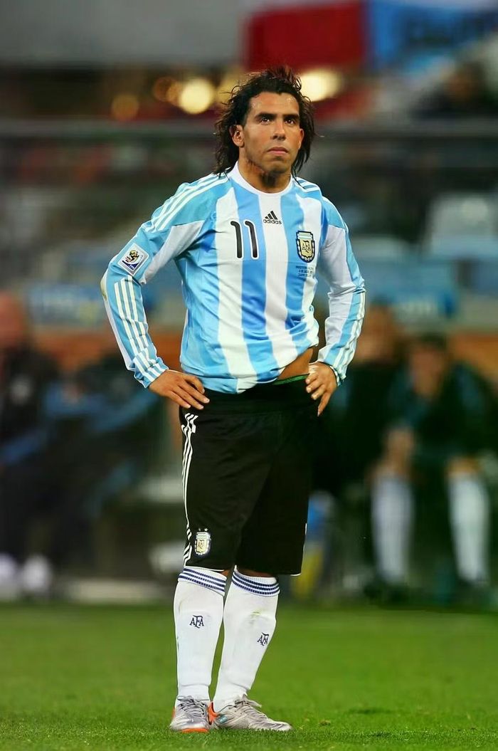 Carlos Tevez dự kiến tổ chức trận chia tay tại La Bombonera vào tháng 12, với khoảng 60 khách mời từng gắn bó cùng anh trong sự nghiệp. Ảnh: Getty Images.