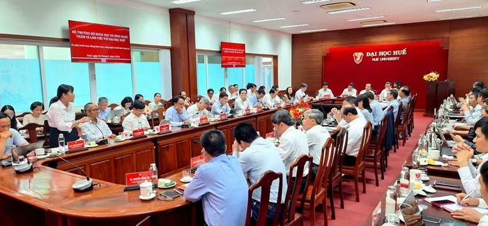 Quang cảnh buổi làm việc chiều 6/9.