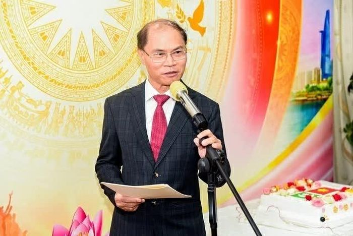 Đại sứ Việt Nam tại Pakistan Phạm Anh Tuấn phát biểu tại buổi lễ.
