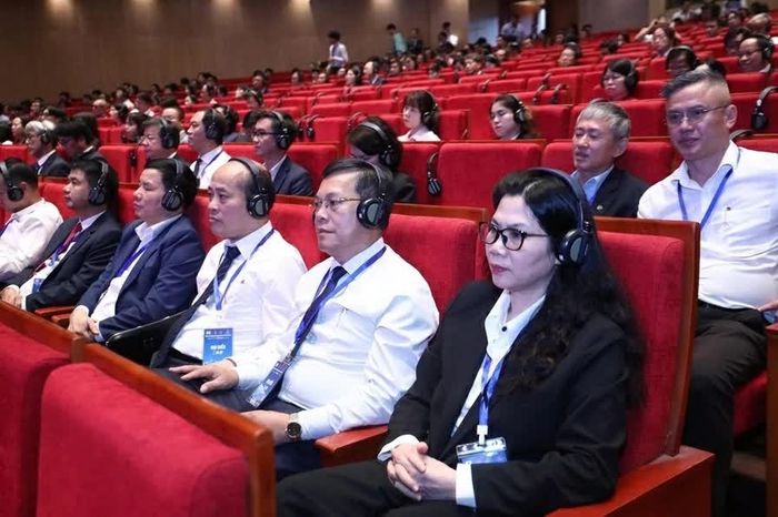 Lãnh đạo các Sở Ngoại vụ, Khoa học và Công nghệ, Văn hóa - Thể thao và Du lịch tỉnh Thanh Hóa tham dự Diễn đàn hợp tác địa phương Việt Nam - Nhật Bản tại Huế. (Ảnh: Xuân Anh)