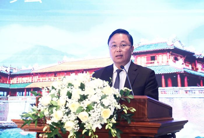 Chủ tịch UBND TP. Huế Lê Trí Thanh phát biểu tại Hội nghị. (Ảnh: Thành Long)