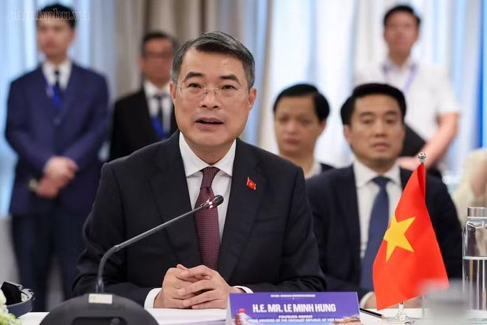 Thủ tướng Chính phủ đề nghị các địa phương của Nhật Bản tiếp tục thúc đẩy, bao gồm tiếp tục cập nhật các văn bản hợp tác ký kết phù hợp với mô hình tổ chức mới của các địa phương Việt Nam. Ảnh: CP