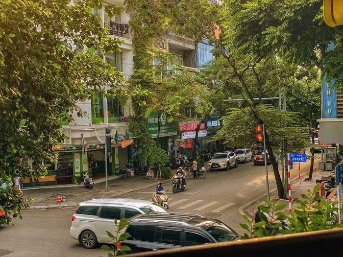 Ngày đầu tuần, thời tiết Hà Nội có nắng, gió nhẹ. Ảnh: Thảo Vân