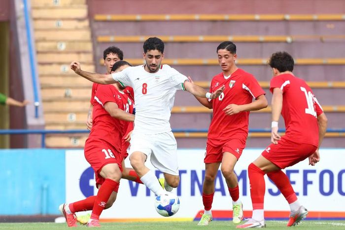 Tuyển U20 Iran vừa khéo léo vừa có thể hình