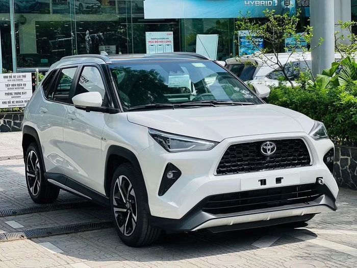 Toyota đẩy mạnh ưu đãi kích cầu với hai dòng xe hybrid là Yaris Cross và Corolla Cross.