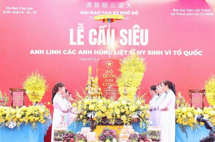 Buổi lễ thể hiện truyền thống đạo lý tốt đẹp của dân tộc ta. Ảnh: Ngô Tùng