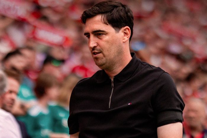 Iraola cũng cạnh tranh trong nhóm các nhà cầm quân xứ Basque để kế thừa di sản Guardiola. Ảnh: LFC