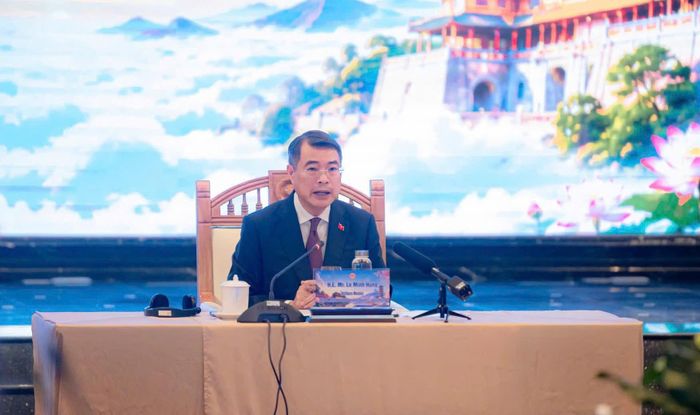 Thủ tướng Lê Minh Hưng chủ trì buổi làm việc. Ảnh: Lê Bằng