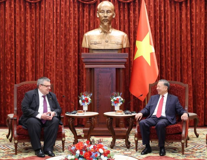 Tổng Bí thư, Chủ tịch nước Tô Lâm trả lời phỏng vấn Hãng thông tấn TASS của Nga. Ảnh: BNG