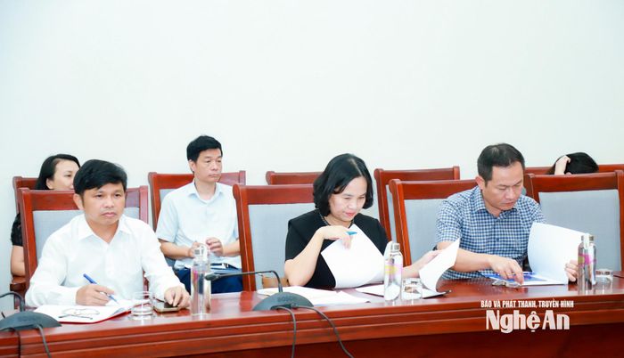 Các đại biểu dự cuộc làm việc. Ảnh: Thành Duy