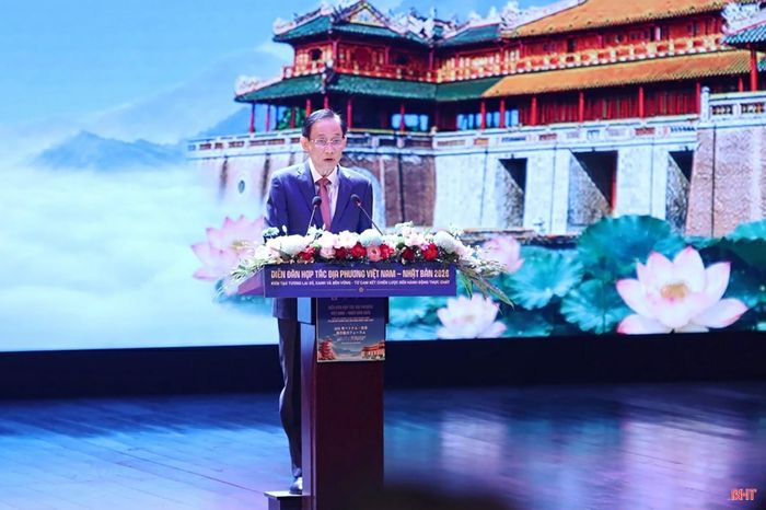 Đồng chí Lê Hoài Trung - Ủy viên Bộ Chính trị, Bộ trưởng Bộ Ngoại giao khai mạc diễn đàn.