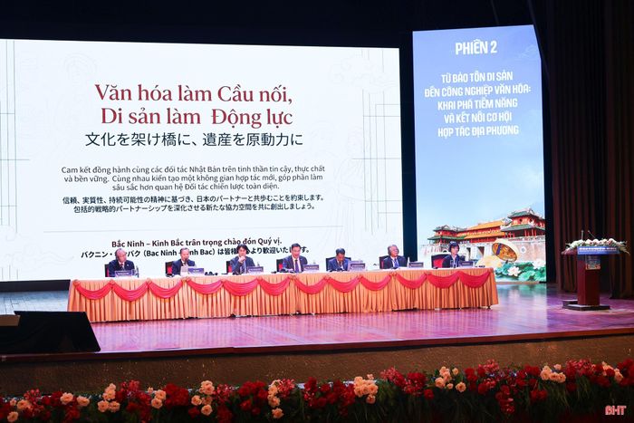 Các chuyên đề được thảo luận tại Diễn đàn.
