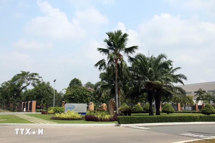 Khu vực nhà máy của Intel, một nhà đầu tư lớn tại Khu Công nghệ cao Thành phố Hồ Chí Minh. (Ảnh: Tiến Lực/TTXVN)