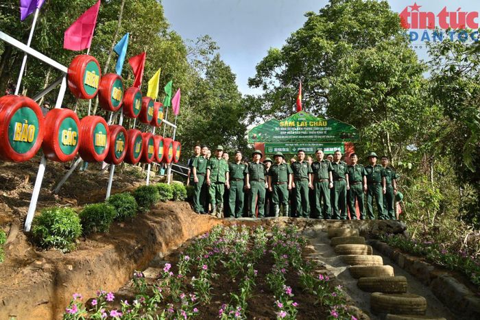 Mô hình Bộ đội Biên phòng Lai Châu giúp dân bản Vàng Ma Chải, xã Sì Lờ Lầu phát triển cây Sâm Lai Châu.