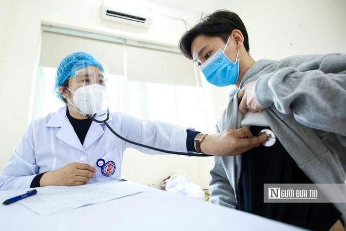 Đối với các nhóm đang có mức hưởng 80%, dự thảo đề xuất tăng lên 85% từ ngày 1/7/2028 và mức hưởng chi phí khám, chữa bệnh tại cấp ban đầu, cấp cơ bản lên 90% từ ngày 1/7/2030.