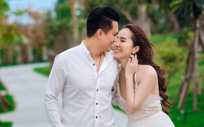 Trải qua những đổ vỡ riêng, Quỳnh Nga và Việt Anh không xem đám cưới là mục tiêu bắt buộc mà ưu tiên sự đồng hành và hạnh phúc hiện tại.