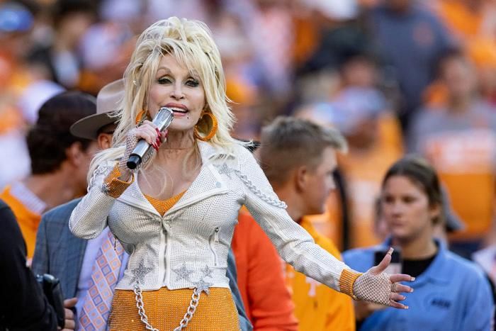 Dolly Parton qua đời ngày 25/8 sau một thời gian bí mật chống chọi với bệnh ung thư.