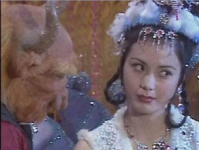 Ngọc Diện Hồ Ly gây ấn tượng với nhan sắc kiều diễm, quyến rũ trong Tây Du Ký 1986.