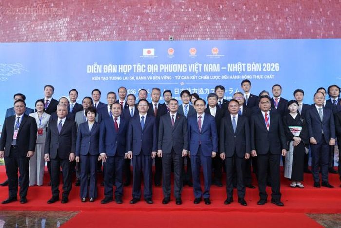 Thủ tướng chụp ảnh lưu niệm cùng các đại biểu - Ảnh: chinhphu.vn/Nhật Bắc