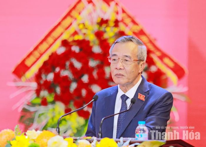 Bí thư Tỉnh ủy Lê Đức Thái phát biểu tại buổi lễ.