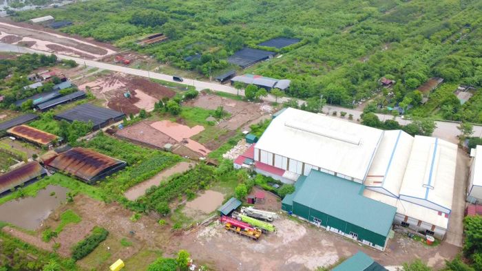 Tuyến đường này kết nối từ đường gom cao tốc Hà Nội - Hải Phòng đến đường đê 378.