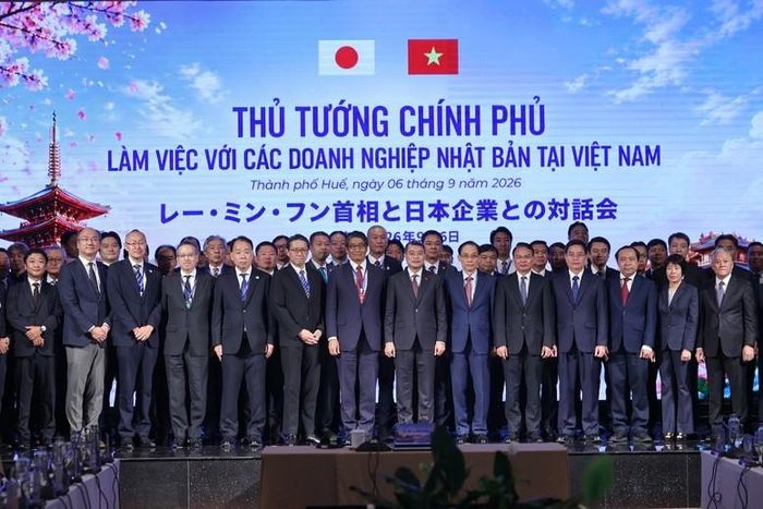 Thủ tướng chụp ảnh chung cùng các đại biểu - Ảnh: chinhphu.vn/Nhật Bắc