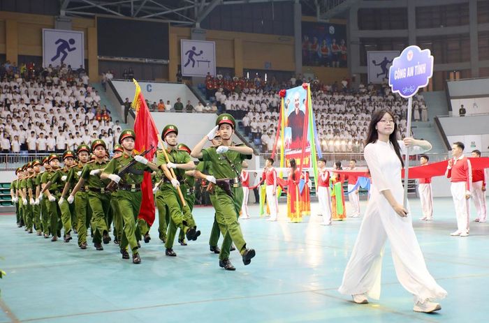  Đông đảo các lực lượng tham gia khối diễu hành. 