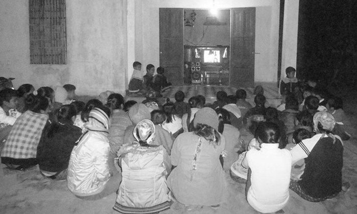 Chiếc tivi đen trắng là một phần ký ức mấy chục năm về trước. Ảnh minh họa.