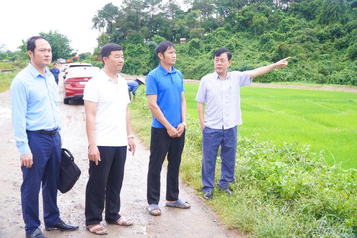 Lãnh đạo xã Thanh Nưa vận động người dân đồng thuận giải phóng mặt bằng dự án Khu đô thị mới, du lịch nghỉ dưỡng và dịch vụ thể thao phía Tây Bắc phường Điện Biên Phủ.