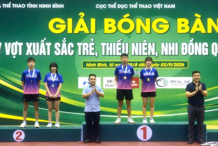 VĐV Đỗ Lê Vân Chi - Nguyễn Ngọc Kim Ngân Huy đoạt huy chương Vàng đôi nữ U17