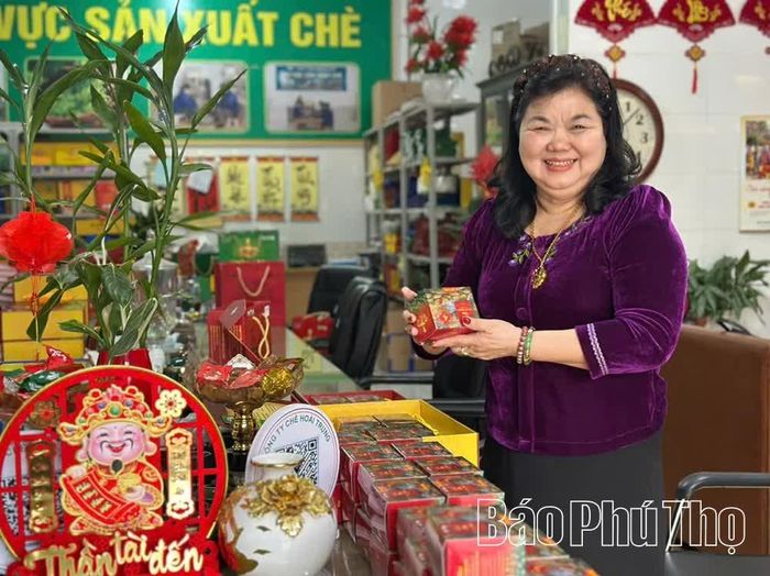 Nâng tầm giá trị thương hiệu chè Hoài Trung với các sản phẩm đóng hộp quà tặng sang trọng
