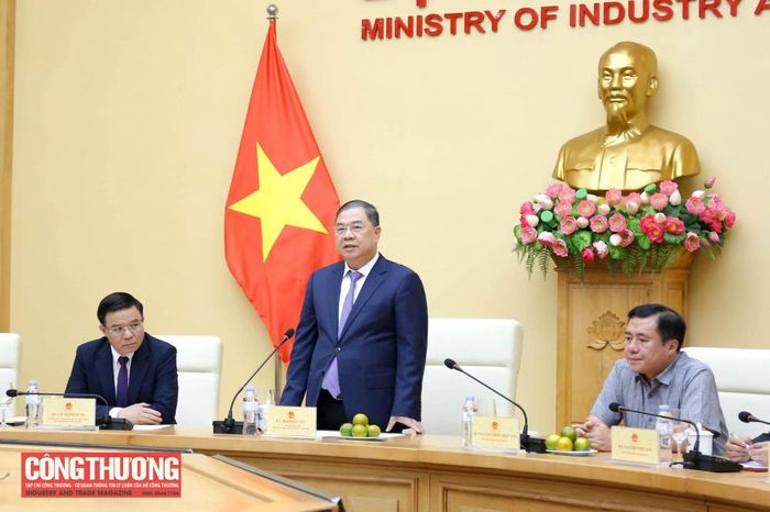 Phó Thủ tướng Thường trực Phạm Gia Túc phát biểu chỉ đạo tại buổi lễ 