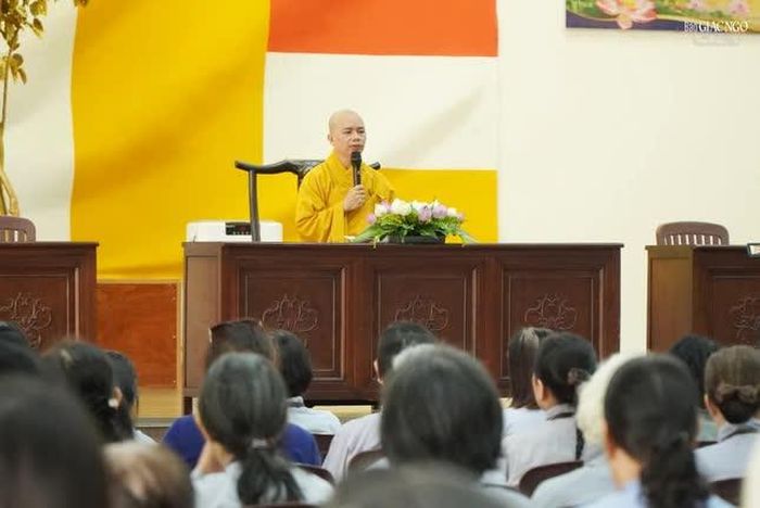 Đại đức Thích Thiện Lâm với thời pháp thoại "Người trí biết báo ơn và đền ơn"