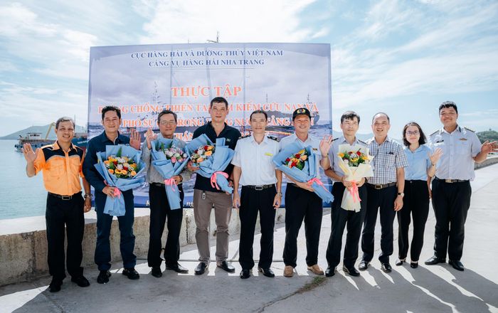 Cảng vụ Hàng hải Nha Trang phối hợp với các đơn vị, doanh nghiệp tổ chức thành công thực tập phòng, chống thiên tai, tìm kiếm cứu nạn và ứng phó sự cố năm 2026.