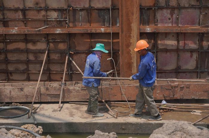 Nhà thầu đang tích cực thi công cao tốc Châu Đốc - Cần Thơ - Sóc Trăng.