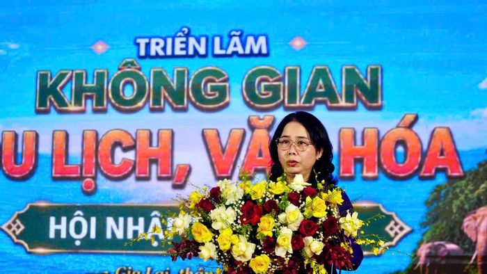 Bà Đỗ Thị Diệu Hạnh, Giám đốc Sở Văn hóa, Thể thao và Du lịch tỉnh Gia Lai phát biểu tại sự kiện.