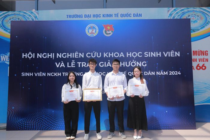 Thành bén duyên với nghiên cứu khoa học qua những trải nghiệm ở câu lạc bộ. Ảnh: NVCC