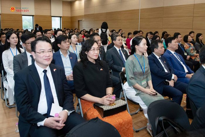 Các đại biểu dự cuộc gặp