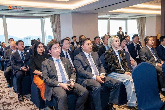 Các đại biểu dự cuộc gặp
