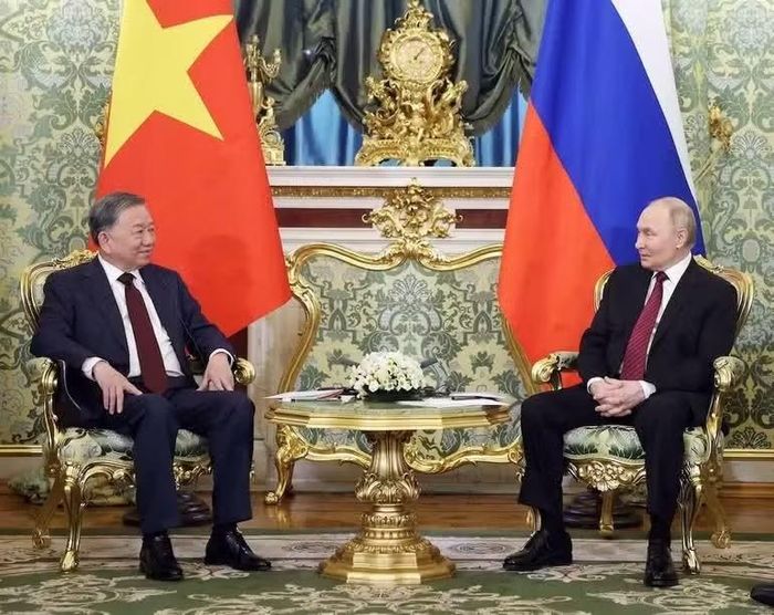 Tổng Bí thư Tô Lâm (nay là Tổng Bí thư, Chủ tịch nước) và Tổng thống Liên bang Nga Vladimir Putin hội đàm tại Điện Kremlin (Moskva, tháng 5/2025). Ảnh: TTXVN