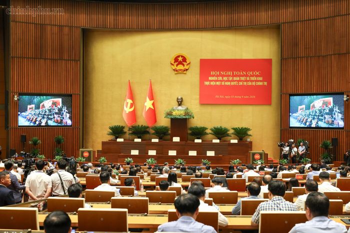 Hội nghị toàn quốc nghiên cứu, học tập, quán triệt và triển khai thực hiện một số nghị quyết, chỉ thị của Bộ Chính trị. Ảnh: chinhphu.vn/Nhật Bắc