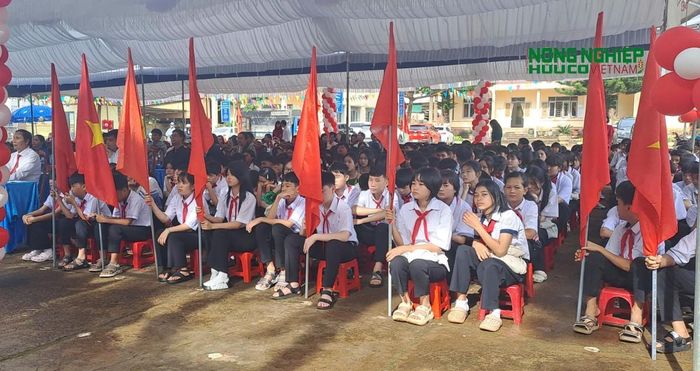 Năm học 2025 - 2026 vừa qua, thầy và trò Trường THCS Nguyễn Trãi đã nỗ lực vượt khó và gặt hái nhiều kết quả đáng tự hào