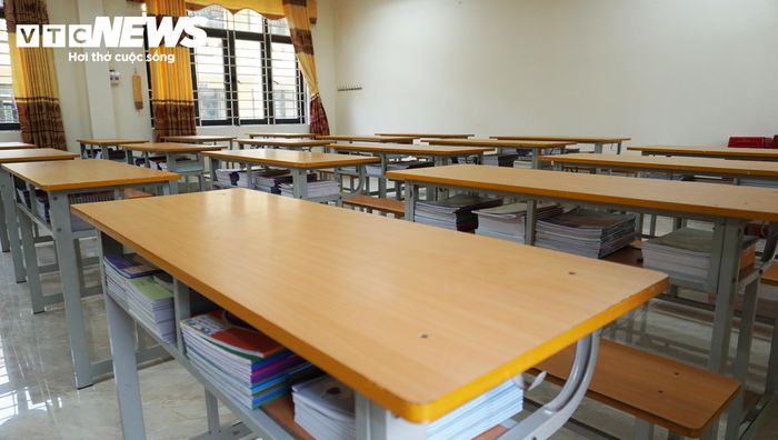 Từ nhịp thi công khẩn trương những ngày đầu, đến nay, các phòng học mới đã hoàn thiện, sẵn sàng đón học sinh. (Ảnh: Tiến Thắng)